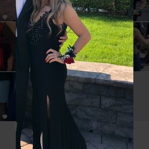 Long black prom dress